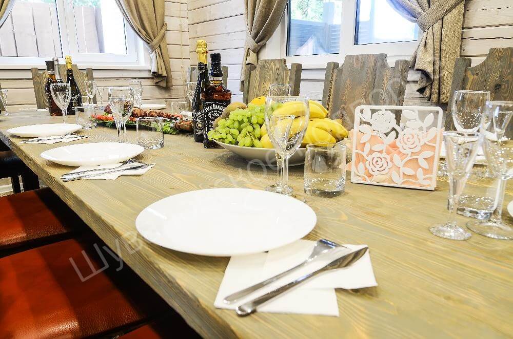 коттедж для свадьбы с залом